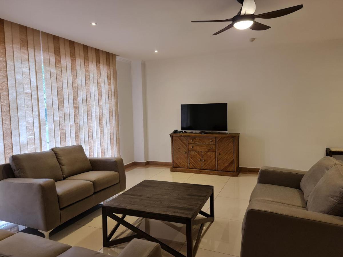 Royale Suites By Arc Royal Luxury Apts Anse Royale Exteriör bild