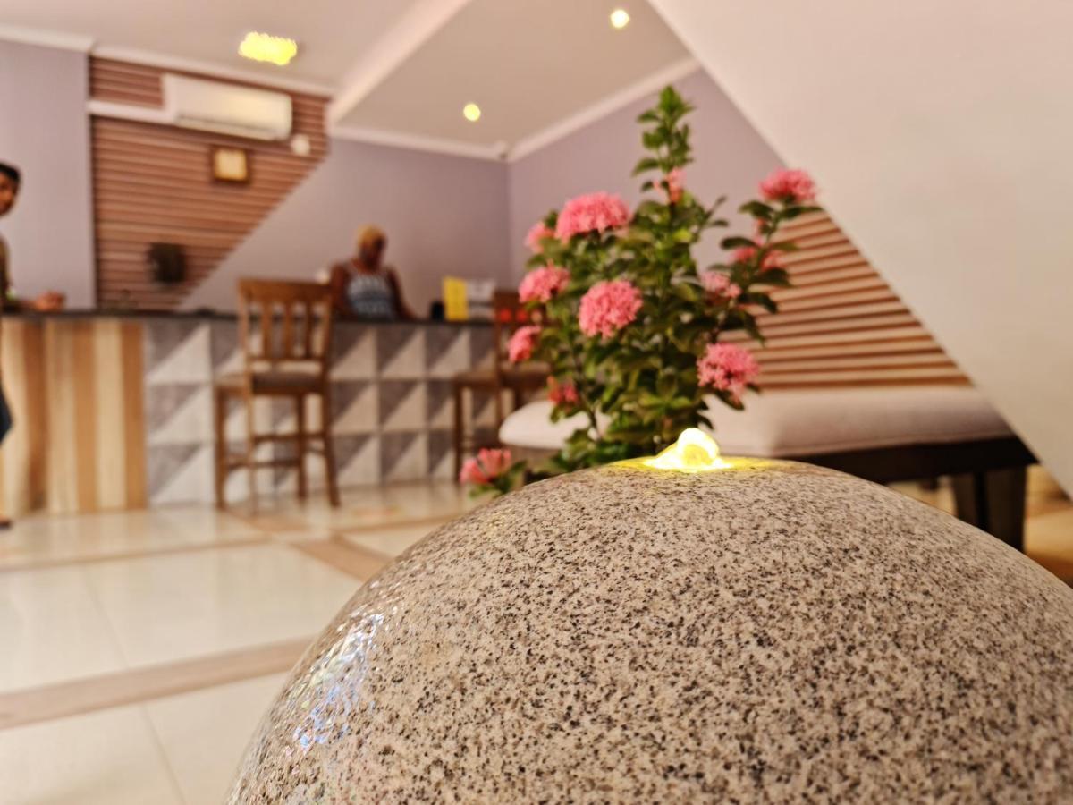 Royale Suites By Arc Royal Luxury Apts Anse Royale Exteriör bild