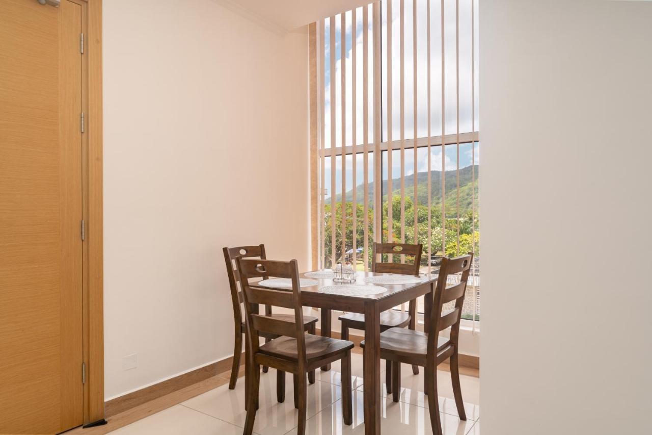 Royale Suites By Arc Royal Luxury Apts Anse Royale Exteriör bild
